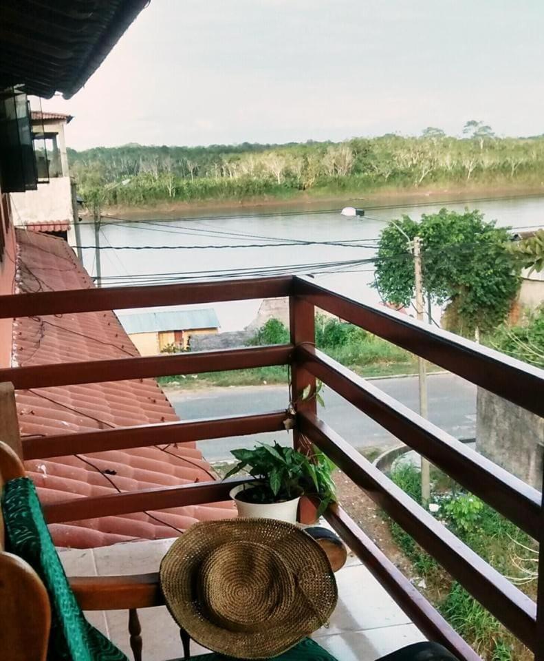 Hostal El Puerto Yurimaguas エクステリア 写真