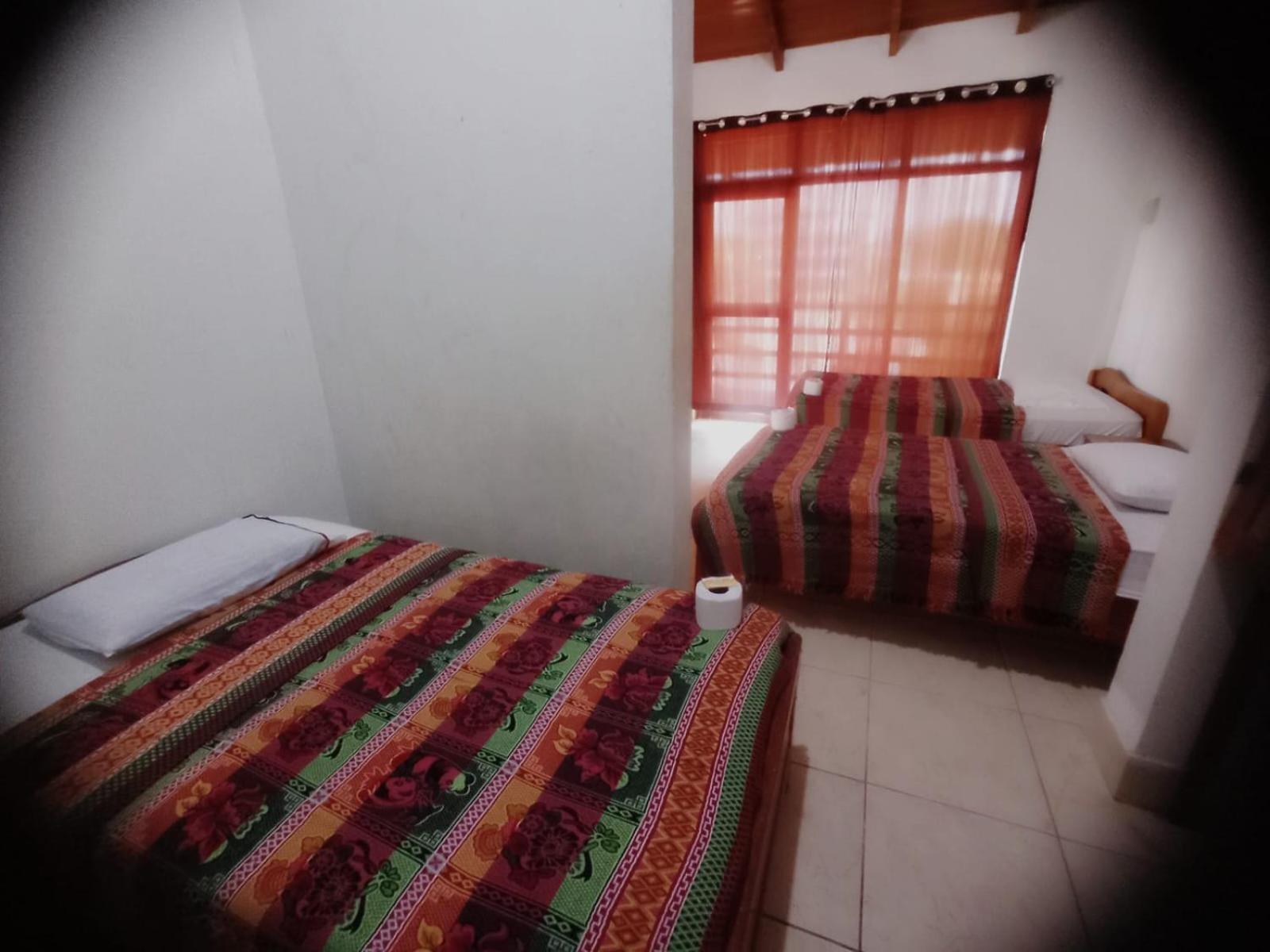 Hostal El Puerto Yurimaguas エクステリア 写真