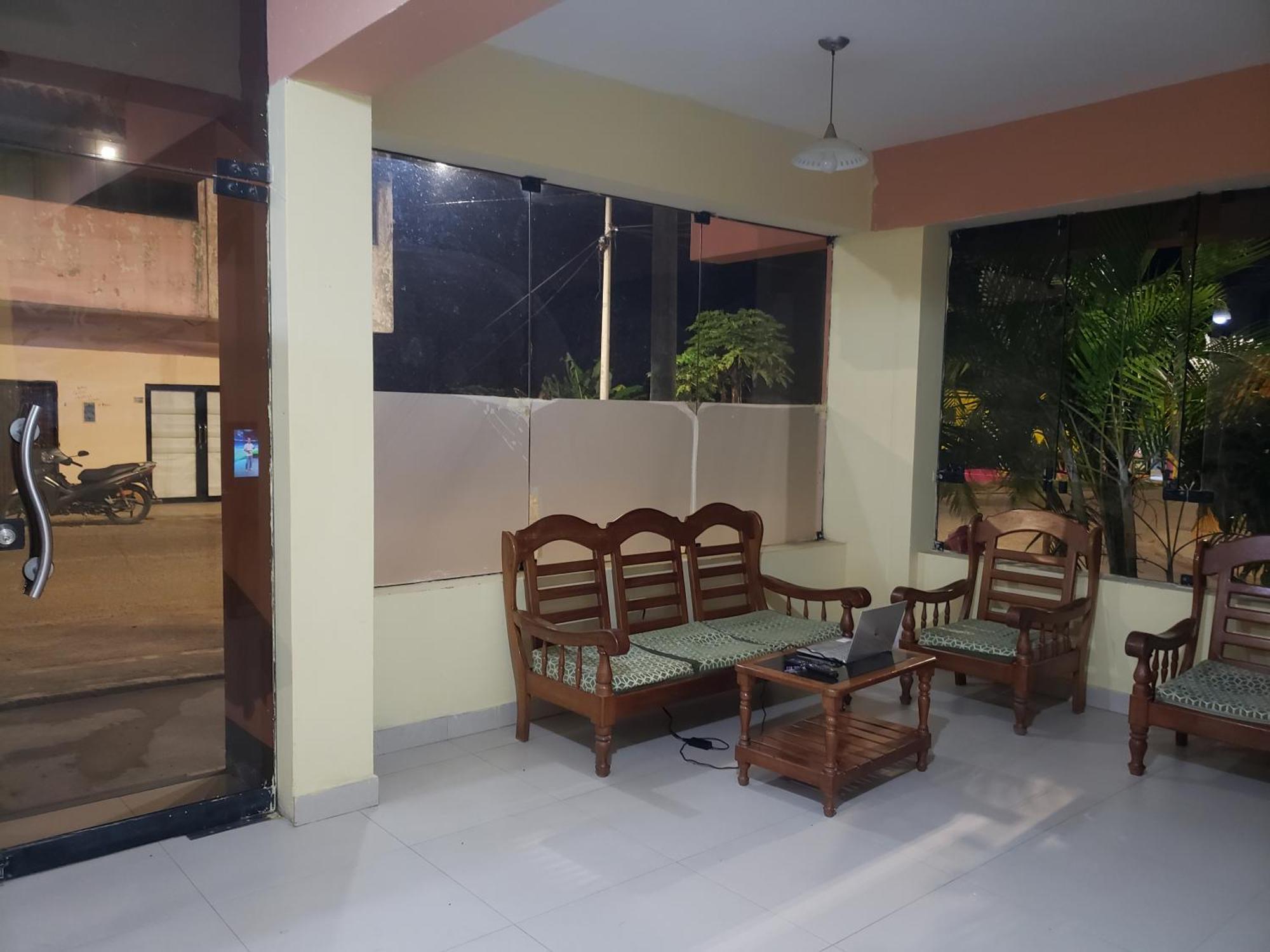 Hostal El Puerto Yurimaguas エクステリア 写真