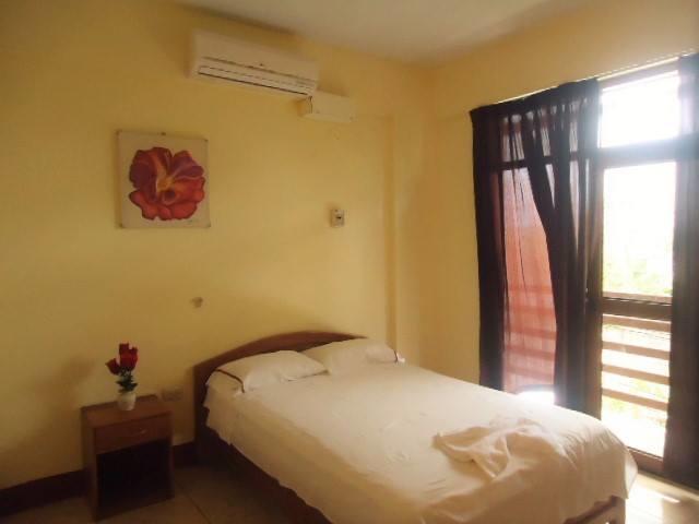 Hostal El Puerto Yurimaguas エクステリア 写真